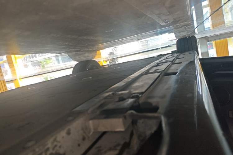 Used Avatr 06 2025 Ultra Pure Electric Edition Left Side Sill