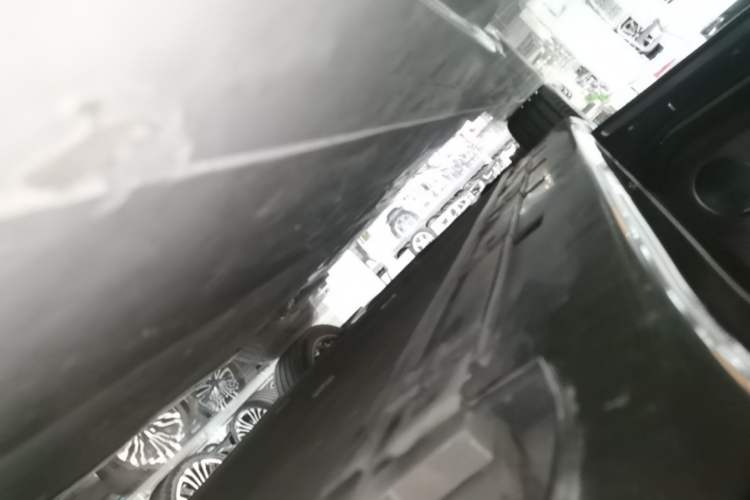 Used Avatr 06 2025 Ultra Pure Electric Edition Left Side Sill