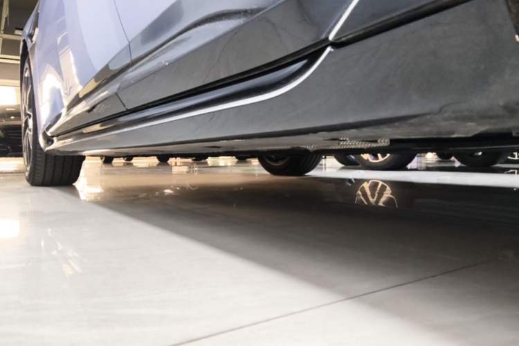 Used Avatr 06 2025 Pro Range-Extended Edition Left Side Sill