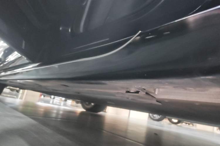 Used Avatr 06 2025 Ultra Pure Electric Edition Left Side Sill