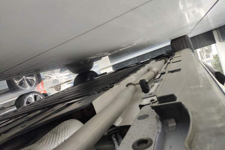 Used Avatr 06 2025 Pro Range-Extended Edition Left Side Sill