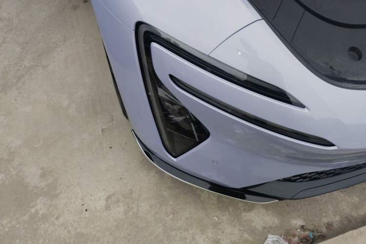 Used Avatr 06  Right Front Headlight
