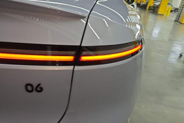 Used Avatr 06 2025 Pro Range-Extended Edition Right Rear Taillight