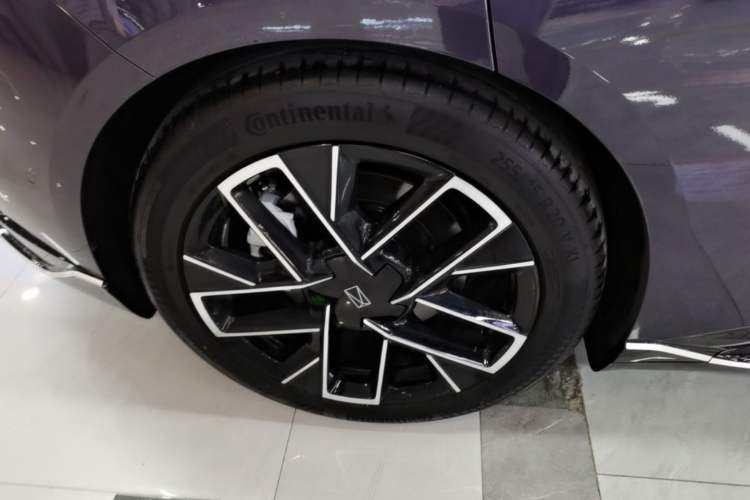 Used Avatr 06 2025 Ultra Pure Electric Edition Right Rear Wheel Hub
