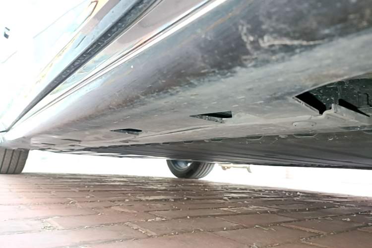 Used Avatr 06 2025 Pro Range-Extended Edition Right Side Sill