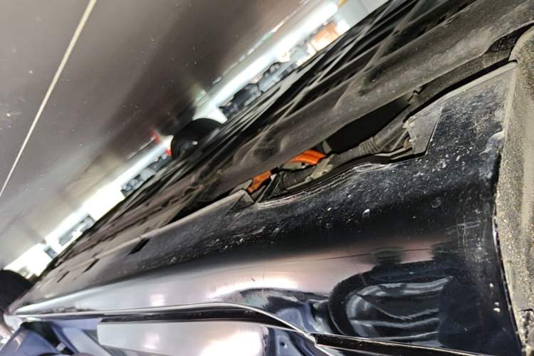 Used Avatr 06 2025 Pro Range-Extended Edition Right Side Sill