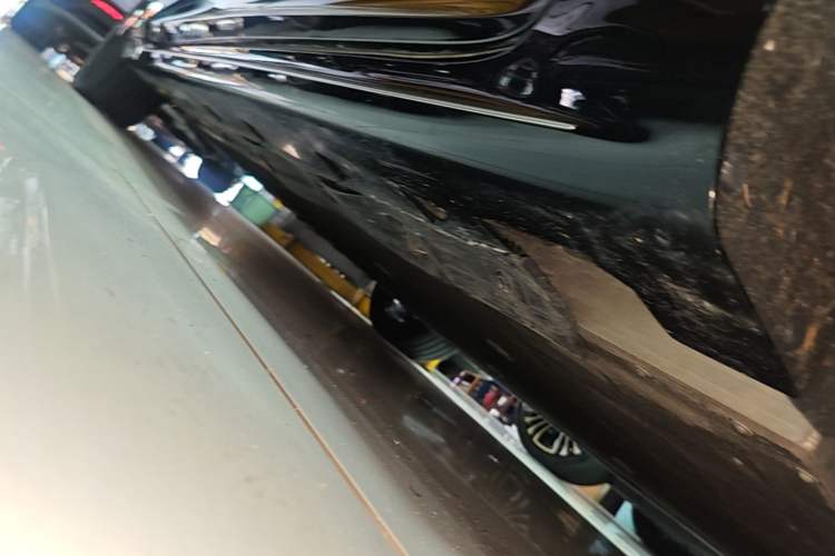 Used Avatr 06 2025 Ultra Pure Electric Edition Right Side Sill