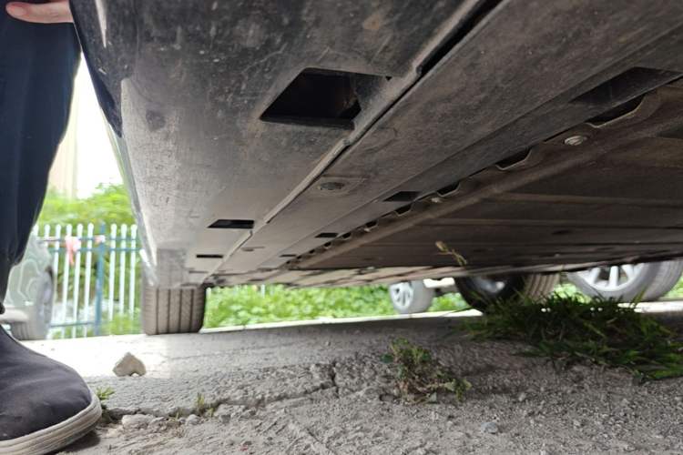 Used Avatr 06 2025 Pro Range-Extended Edition Right Side Sill