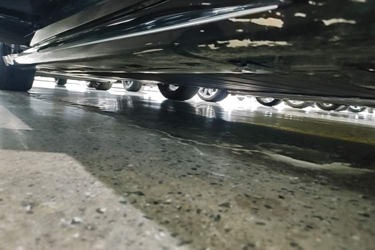 Used Avatr 06 2025 Pro Range-Extended Edition Right Side Sill