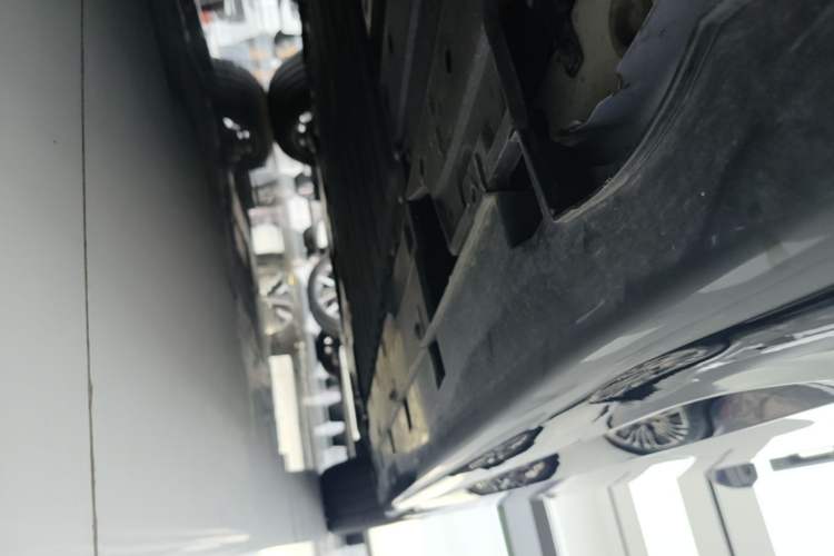Used Avatr 06 2025 Max Extended-Range Edition Right Side Sill