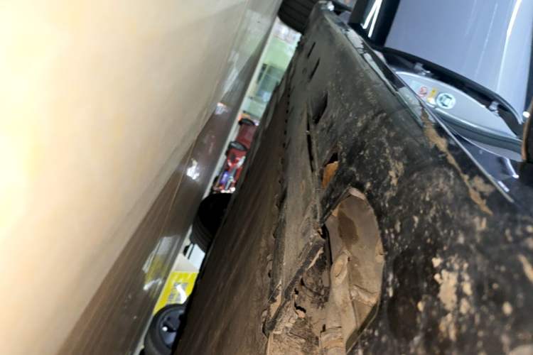 Used Avatr 06 2025 Pro Range-Extended Edition Right Side Sill