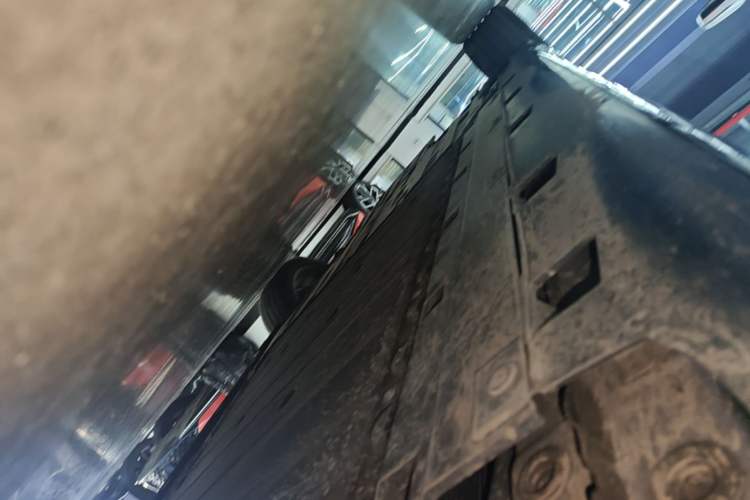 Used Avatr 06 2025 Pro Range-Extended Edition Right Side Sill