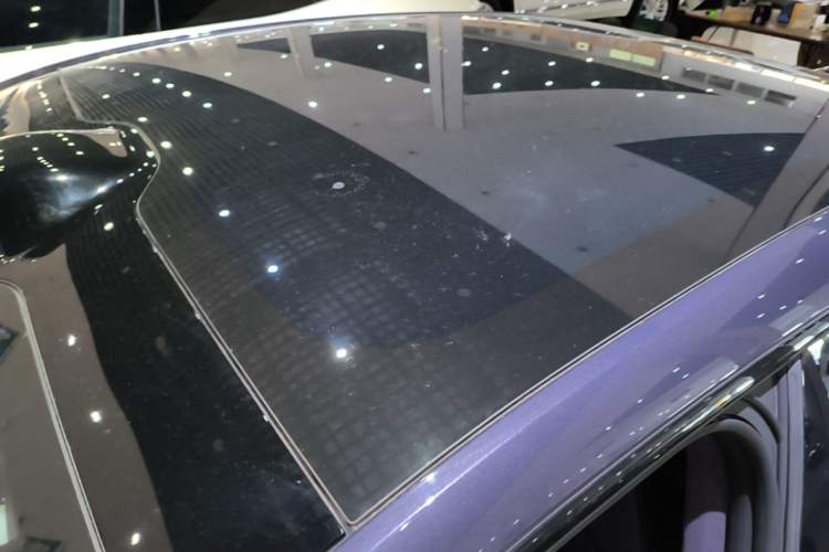 Used Avatr 06 2025 Ultra Pure Electric Edition Roof