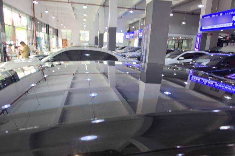 Used Avatr 06 2025 Pro Range-Extended Edition Roof