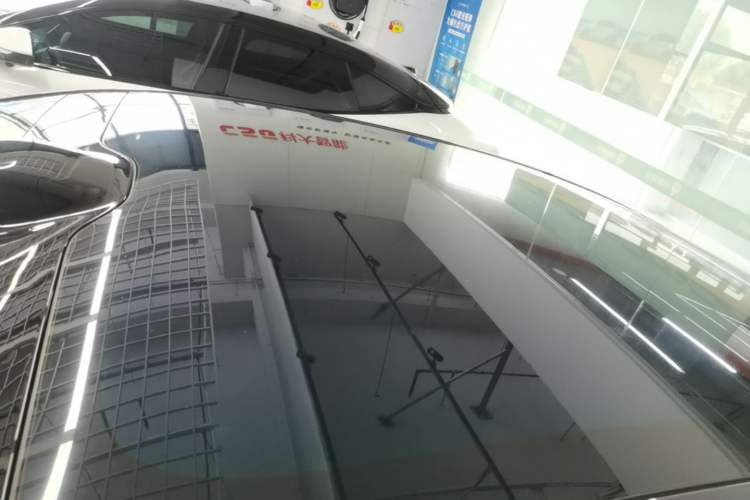 Used Avatr 06 2025 Ultra Pure Electric Edition Roof