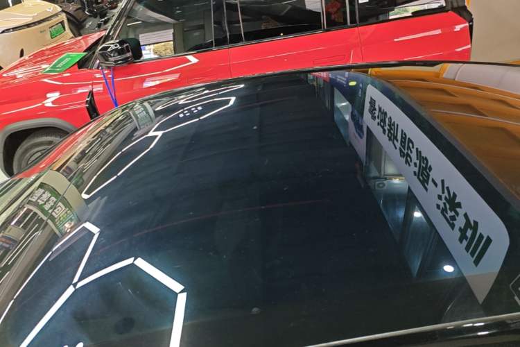 Used Avatr 06 2025 Pro Range-Extended Edition Roof