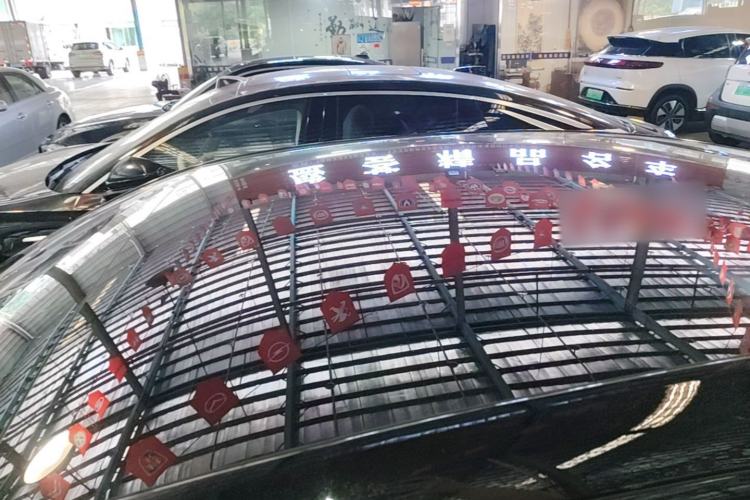 Used Avatr 06 2025 Pro Range-Extended Edition Roof