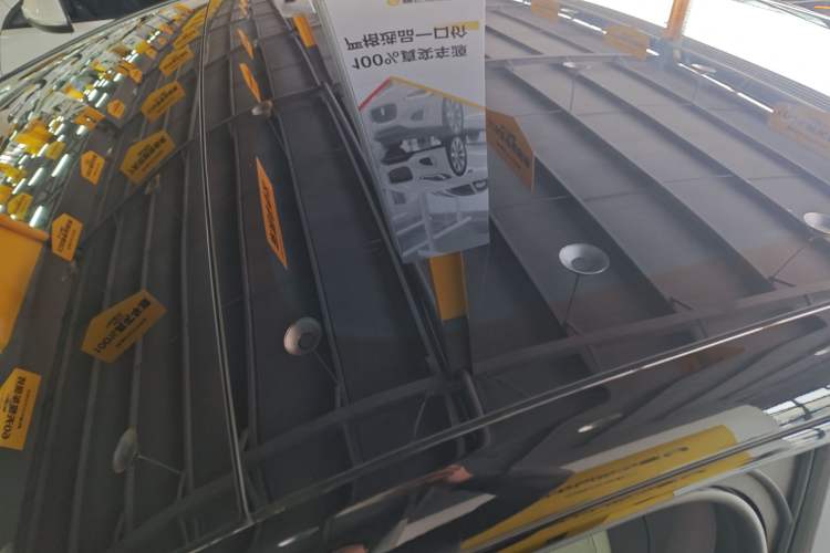 Used Avatr 06 2025 Pro Range-Extended Edition Roof