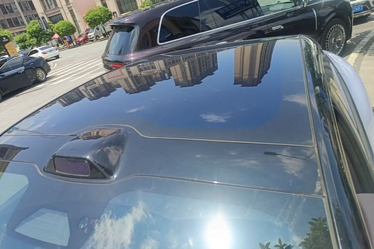 Used Avatr 06 2025 Ultra Pure Electric Edition Roof