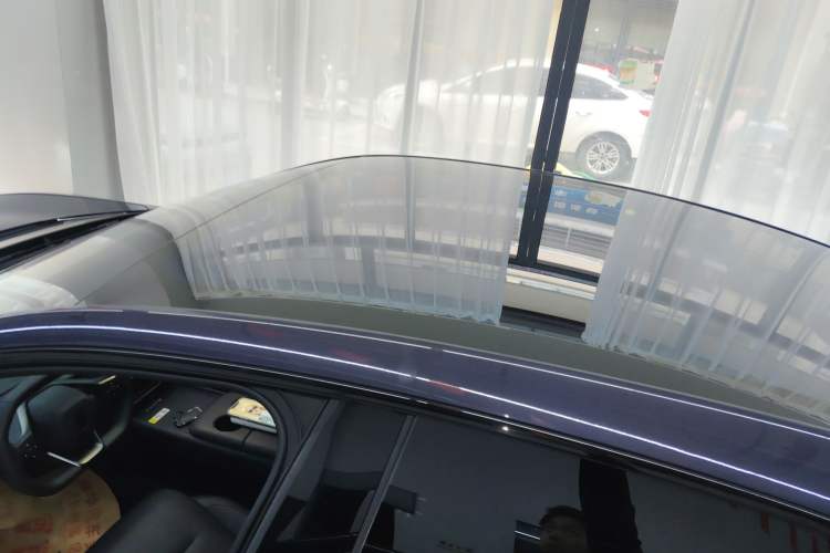 Used Avatr 06 2025 Pro Range-Extended Edition Roof
