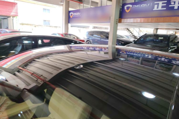 Used Avatr 06 2025 Pro Range-Extended Edition Roof