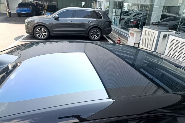 Used Avatr 06 2025 Max Extended-Range Edition Roof