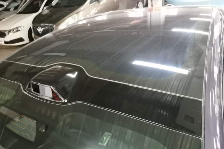 Used Avatr 06 2025 Ultra Pure Electric Edition Roof