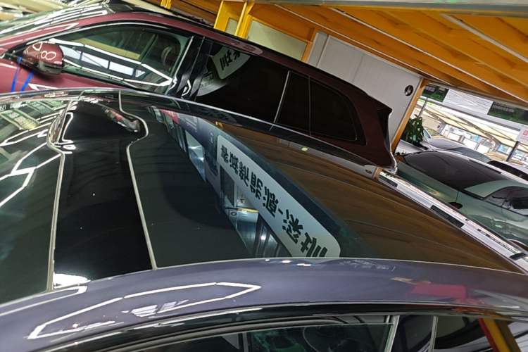 Used Avatr 06 2025 Ultra Pure Electric Edition Roof