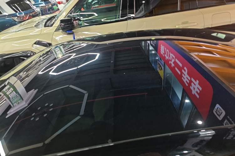 Used Avatr 06 2025 Pro Range-Extended Edition Roof