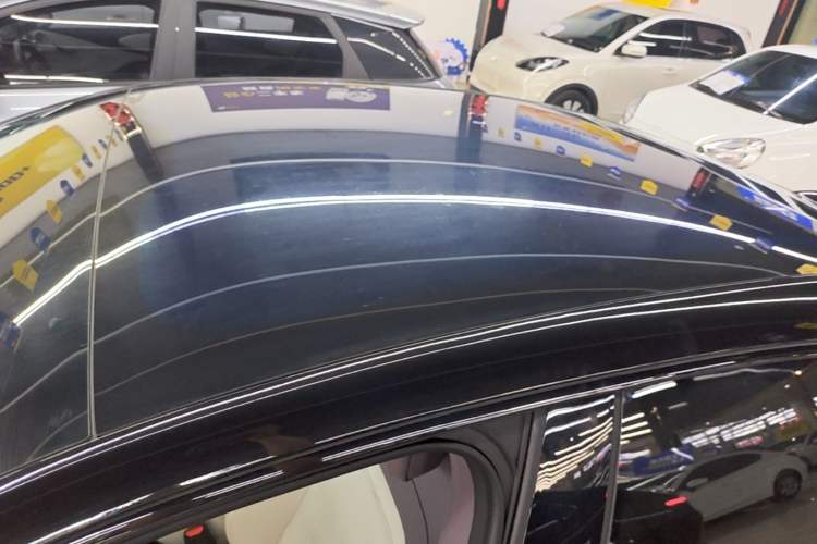 Used Avatr 06 2025 Pro Range-Extended Edition Roof