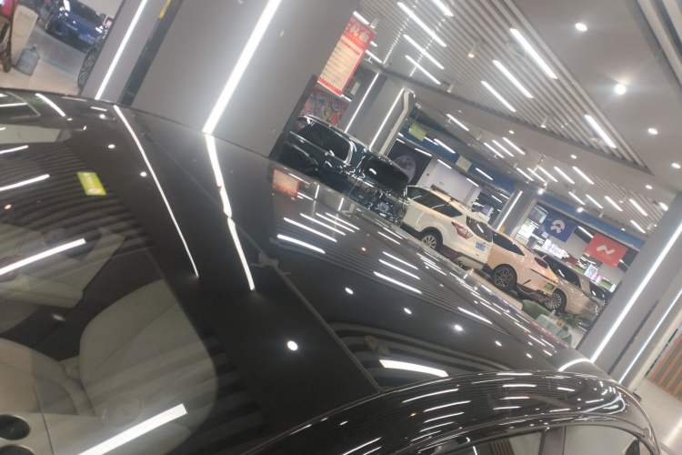 Used Avatr 06 2025 Pro Range-Extended Edition Roof