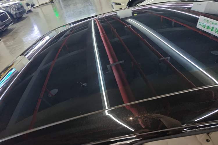 Used Avatr 06 2025 Pro Range-Extended Edition Roof