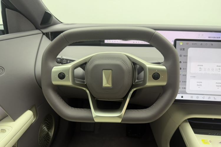Used Avatr 06 2025 Pro Range-Extended Edition Steering Wheel