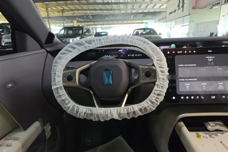 Used Avatr 06 2025 Pro Range-Extended Edition Steering Wheel
