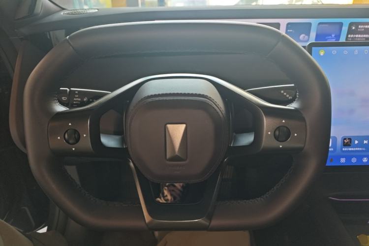 Used Avatr 06 2025 Ultra Pure Electric Edition Steering Wheel
