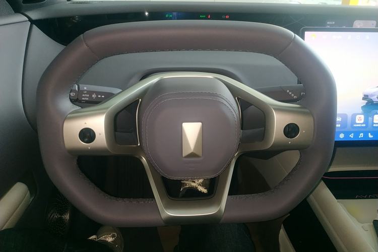 Used Avatr 06 2025 Pro Range-Extended Edition Steering Wheel