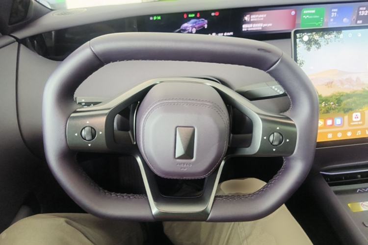 Used Avatr 06 2025 Ultra Pure Electric Edition Steering Wheel