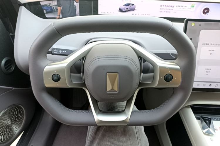Used Avatr 06 2025 Max Extended-Range Edition Steering Wheel