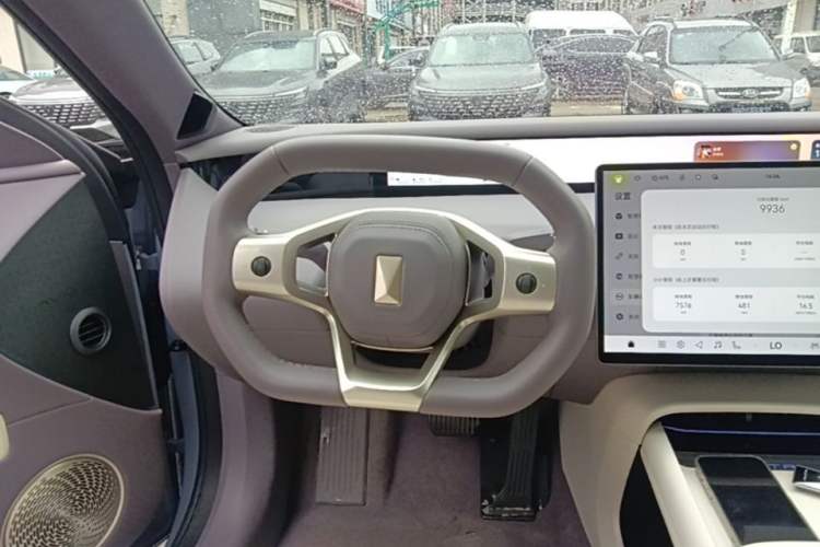 Used Avatr 06 2025 Pro Range-Extended Edition Steering Wheel