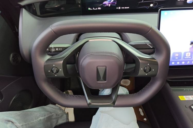 Used Avatr 06 2025 Ultra Pure Electric Edition Steering Wheel