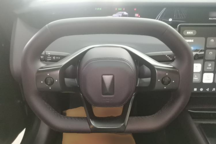 Used Avatr 06 2025 Ultra Pure Electric Edition Steering Wheel