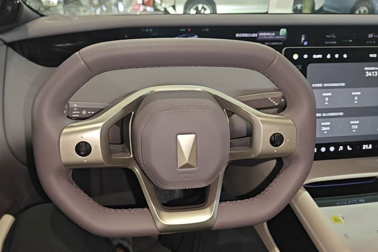 Used Avatr 06 2025 Pro Range-Extended Edition Steering Wheel