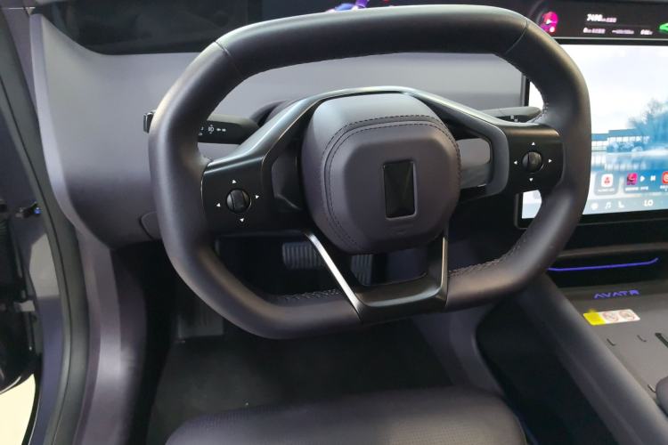 Used Avatr 06 2025 Ultra Pure Electric Edition Steering Wheel