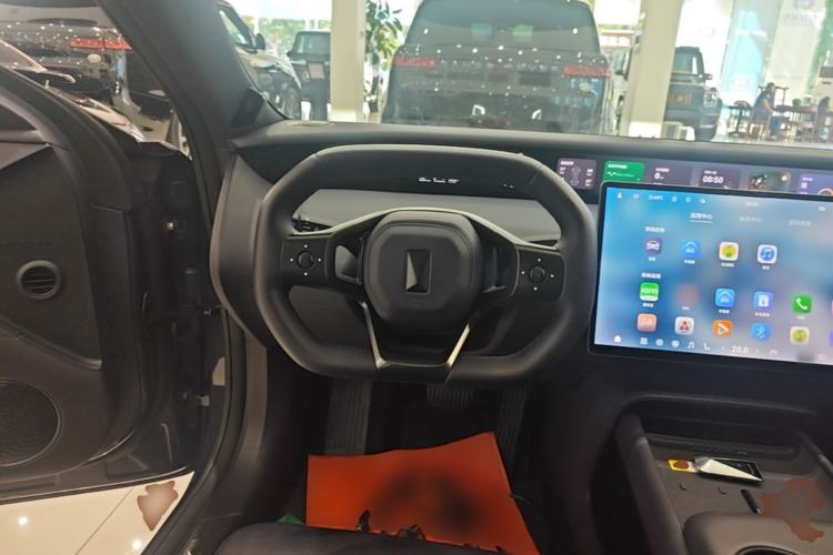 Used Avatr 06 2025 Ultra Pure Electric Edition Steering Wheel