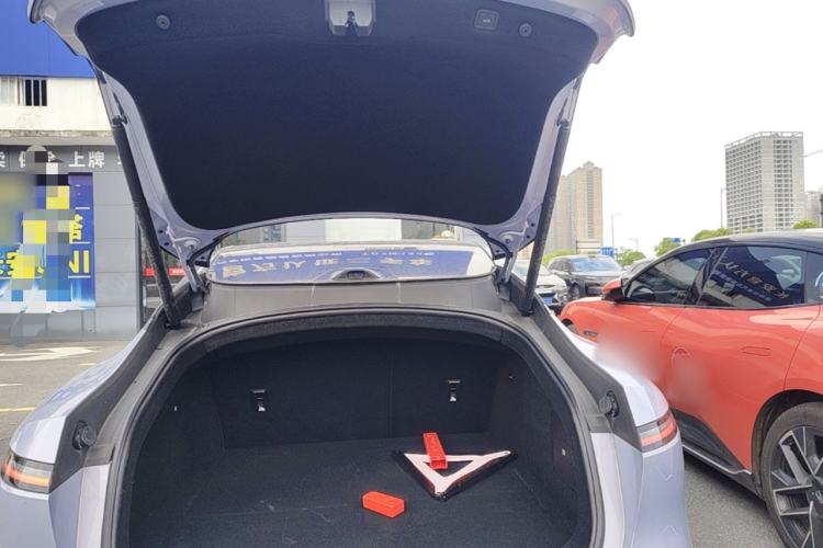 Used Avatr 06 2025 Pro Range-Extended Edition Trunk