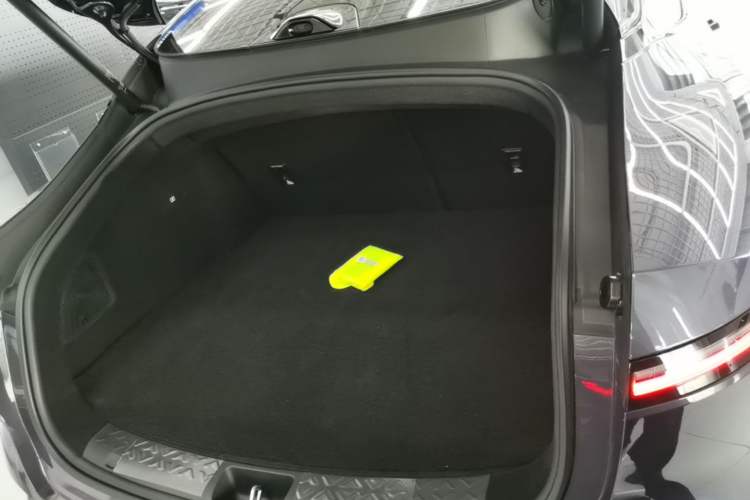 Used Avatr 06 2025 Ultra Pure Electric Edition Trunk