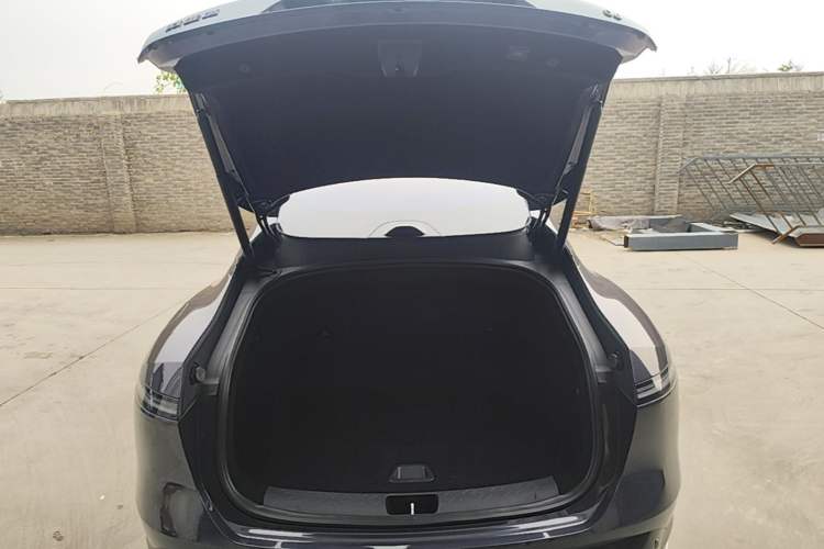 Used Avatr 06 2025 Ultra Pure Electric Edition Trunk