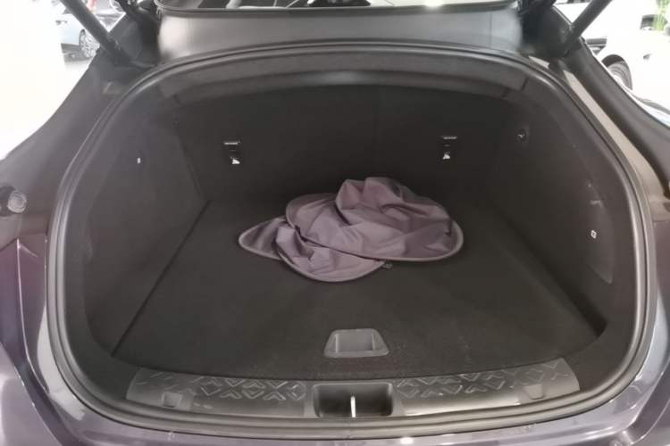 Used Avatr 06 2025 Ultra Pure Electric Edition Trunk