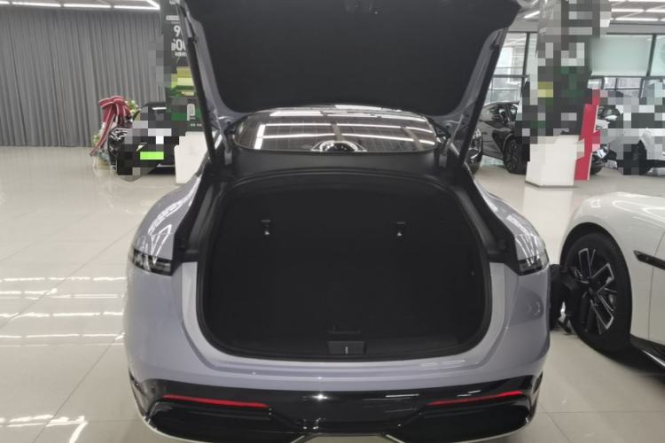 Used Avatr 06 2025 Max All-Electric Version Trunk