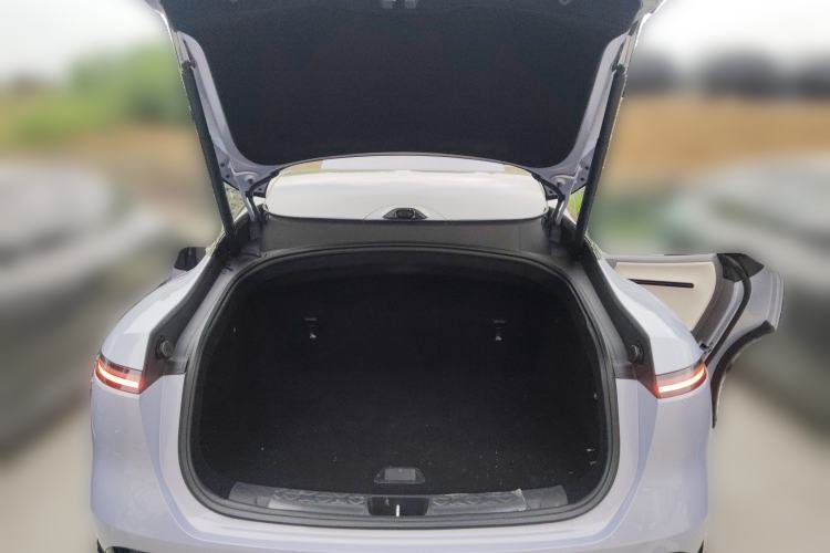 Used Avatr 06  Trunk